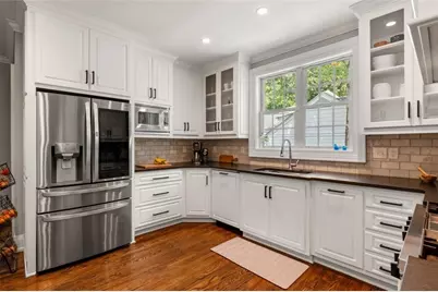 3590 Ivy Road NE, Atlanta, GA 30342 - Photo 17