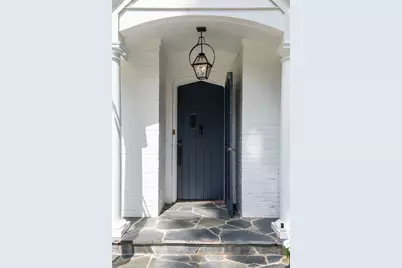 3590 Ivy Road NE, Atlanta, GA 30342 - Photo 9