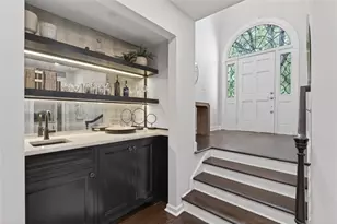 11 Mooregate Square NW, Atlanta, GA 30327 - Photo 9
