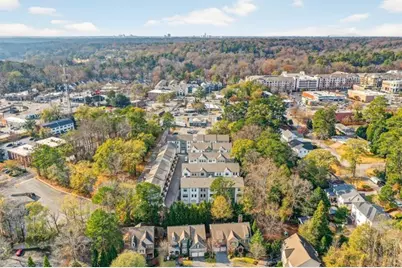 4455 Dandelion Lane, Atlanta, GA 30342 - Photo 37