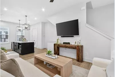 4455 Dandelion Lane, Atlanta, GA 30342 - Photo 17