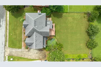 5795 Dovnick Drive SW, Lilburn, GA 30047 - Photo 7