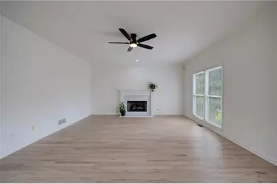 5795 Dovnick Drive SW, Lilburn, GA 30047 - Photo 23
