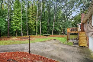 2726 Ravenwood Dr, Snellville, GA 30078 - Photo 29