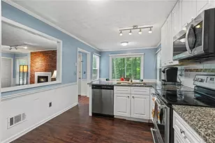 2726 Ravenwood Dr, Snellville, GA 30078 - Photo 13