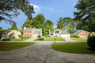 680 Trellis Pond Ct, Lawrenceville, GA 30043 - Photo 7