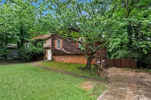 5894 Sutton Dr, Douglasville, GA 30135 - Photo 3