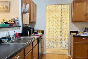 2465 Marsh Rabbit Bend, Decatur, GA 30035 - Photo 11