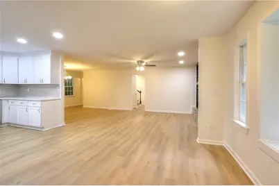 66 Lockring Drive, Lilburn, GA 30047 - Photo 31