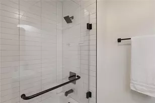 3230 Vanderbilt Ln NW, Atlanta, GA 30318 - Photo 15