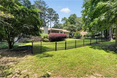 2868 Hickory Lane, Snellville, GA 30078 - Photo 33