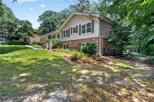 2868 Hickory Ln, Snellville, GA 30078 - Photo 3