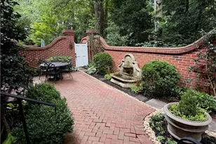 39 W Wesley Rd NW, Atlanta, GA 30305 - Photo 13