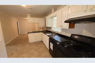 748 Greenhill Drive, Conyers, GA 30012 - Photo 5
