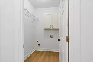 990 Allenbrook Ln, Roswell, GA 30075 - Photo 31