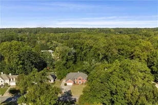 990 Allenbrook Ln, Roswell, GA 30075 - Photo 79