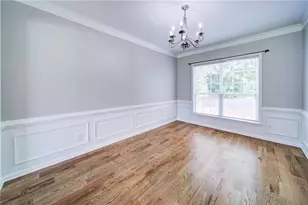 5715 Kennemore Dr, Alpharetta, GA 30004 - Photo 9