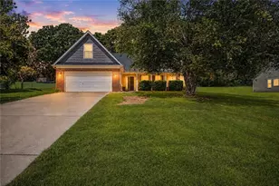 1438 Solomon Dr, Winder, GA 30680 - Photo 1