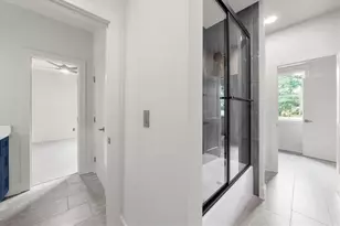4095 Ashford Dunwoody Rd NE, Atlanta, GA 30319 - Photo 35