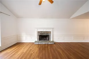 6532 Sundial Ave, Flowery Branch, GA 30542 - Photo 9