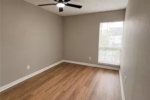 3254 Strawberry Ln, Decatur, GA 30034 - Photo 11