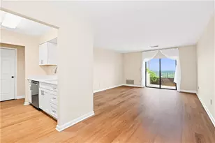 300 Johnson Ferry Road NE, Sandy Springs, GA 30328 - Photo 11
