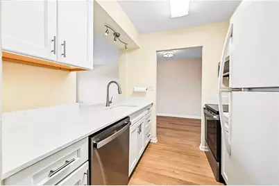 300 Johnson Ferry Road NE #B1007, Sandy Springs, GA 30328 - Photo 7