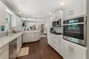 4770 Chatworth Ct, Sandy Springs, GA 30342 - Photo 21