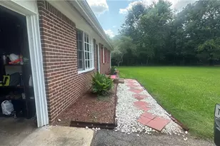 2323 Locust Grove Rd, Griffin, GA 30223 - Photo 3