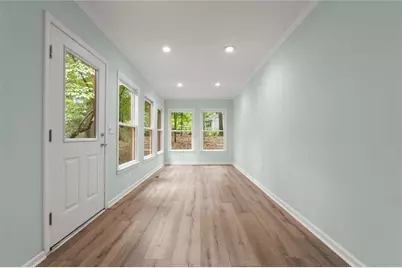 2932 Village Drive, Marietta, GA 30062 - Photo 15