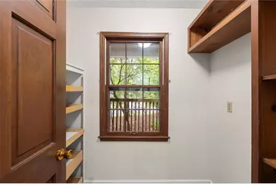 2932 Village Drive, Marietta, GA 30062 - Photo 11