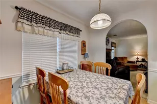 940 Willow Springs Ct, Loganville, GA 30052 - Photo 7