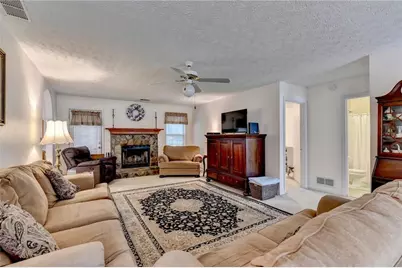 940 Willow Springs Court, Loganville, GA 30052 - Photo 3