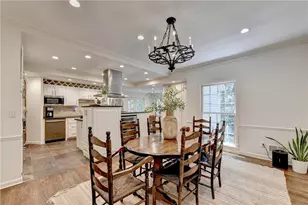 585 Cambridge Way, Sandy Springs, GA 30328 - Photo 11