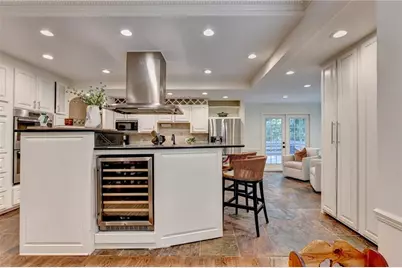 585 Cambridge Way, Sandy Springs, GA 30328 - Photo 17