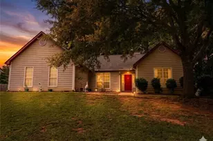 113 Timberwood Dr, Stockbridge, GA 30281 - Photo 3