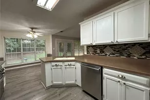113 Timberwood Dr, Stockbridge, GA 30281 - Photo 11