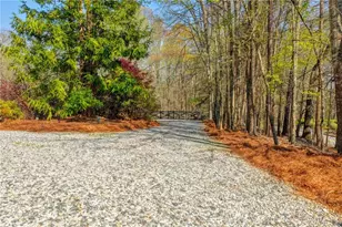 2435 Southers Cir, Suwanee, GA 30024 - Photo 33