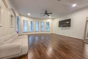 8190 Nesbit Ferry Rd, Sandy Springs, GA 30350 - Photo 37