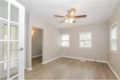 442 Sherwood Oaks Road, Stone Mountain, GA 30087 - Photo 11