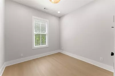5019 Nichols Drive, Flowery Branch, GA 30542 - Photo 29
