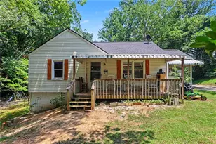 127 White St, Tallapoosa, GA 30176 - Photo 1