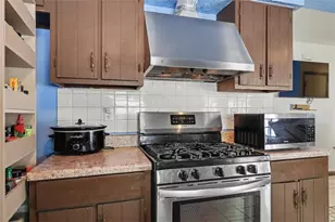 9018 Huntwood Ln, Riverdale, GA 30274 - Photo 11