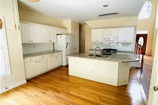 811 Valley Dr, Canton, GA 30114 - Photo 7