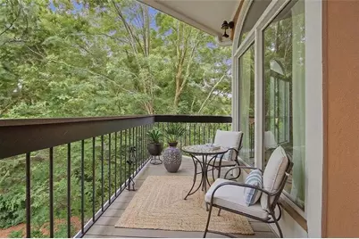 5350 Brooke Ridge Drive, Dunwoody, GA 30338 - Photo 11