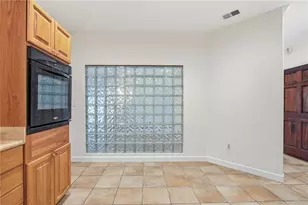 5350 Brooke Ridge Dr, Dunwoody, GA 30338 - Photo 9