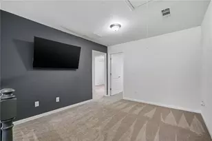 1697 Paxton Ln SW, Lilburn, GA 30047 - Photo 21