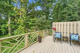 44 Mt Vernon Cir, Sandy Springs, GA 30338 - Photo 19