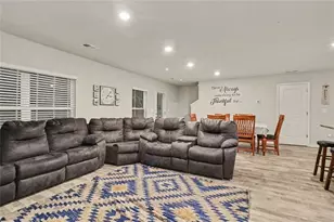 186 Brasch Park Dr, Grantville, GA 30220 - Photo 5