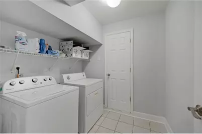 13 Ivy Square NE, Atlanta, GA 30342 - Photo 31